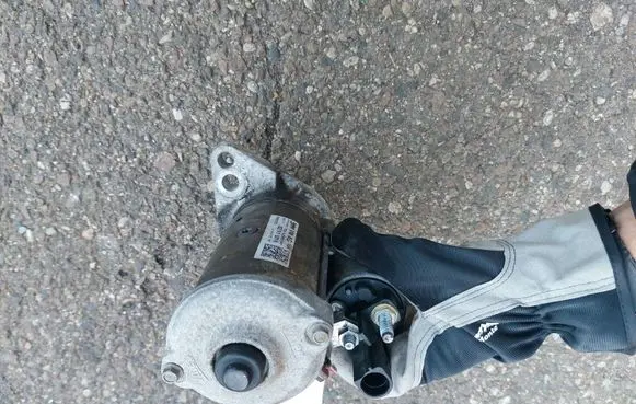 Audi Q2 - Starter motor 02Z911021K