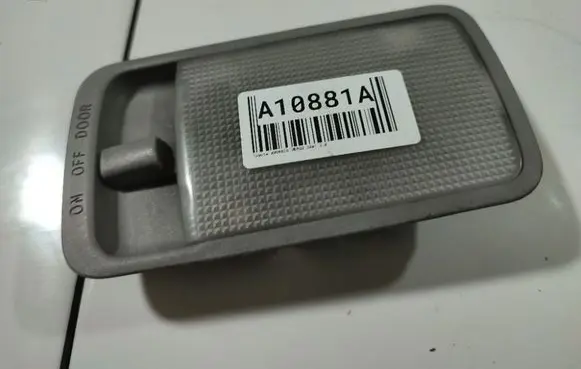 Toyota Avensis Verso Rear seat light
