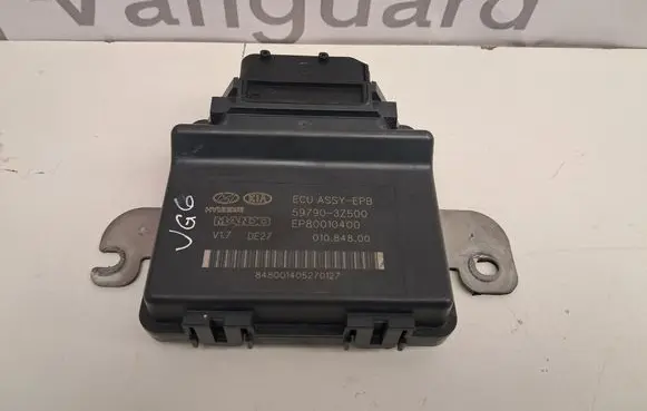 Hyundai i40 Hand brake control module 597903Z500