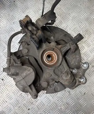 Peugeot 308 Front wheel hub spindle knuckle 