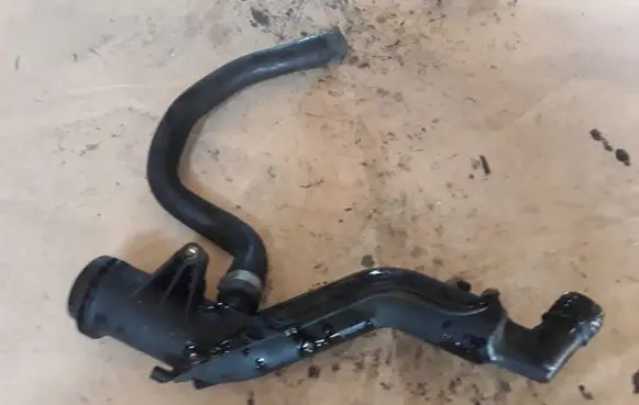 Volvo V50 Oil fill pipe 9654733980
