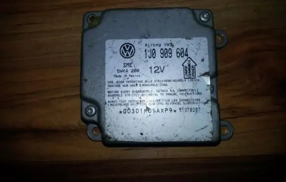 Volkswagen PASSAT B5 Airbag control unit/module 1J0909604 5WK4200
