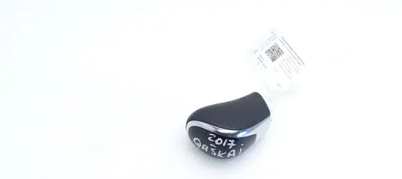 Nissan Qashqai Gear lever shifter trim leather/knob