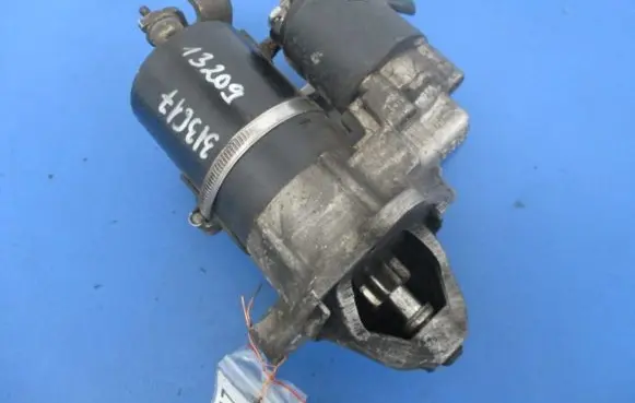 Volkswagen PASSAT B5 Starter motor