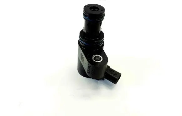 Engine mount vacuum valve