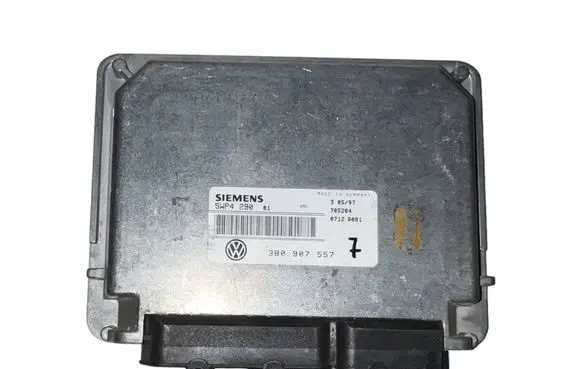 Volkswagen PASSAT B5 Engine control unit/module 3B0907557 5WP4290 5WP429001