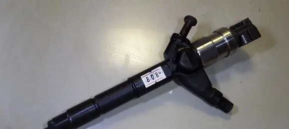 Nissan Primera Fuel injector 16600AU600 12C16250AU6
