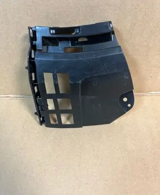 Volvo XC40 Front bumper mounting bracket 31455242