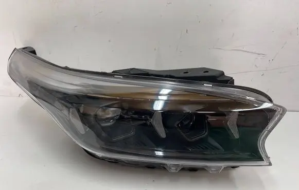 KIA Xceed Headlight/headlamp 92102J7850