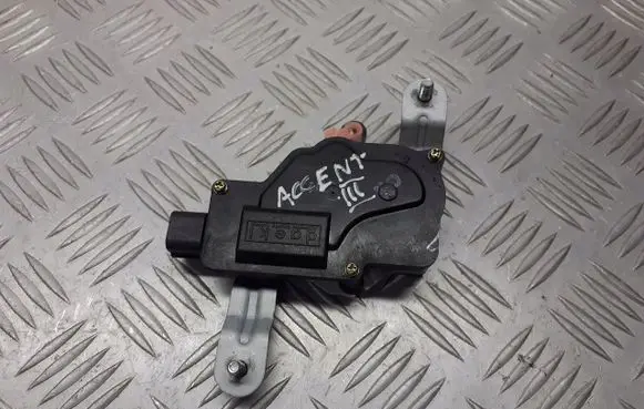 Hyundai Accent Shock absorber/damper mounting bracket 