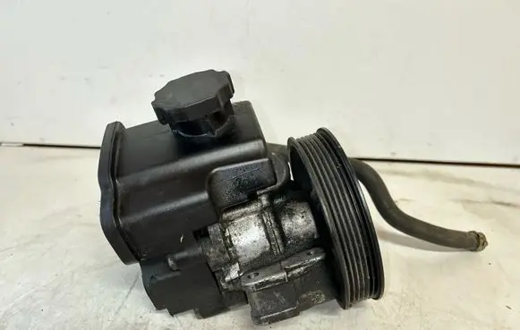 BMW 5 E60 E61 Power steering pump 7691332154