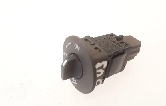 Renault Megane II Passenger airbag on/off switch 8200169589 8200169589B 231701