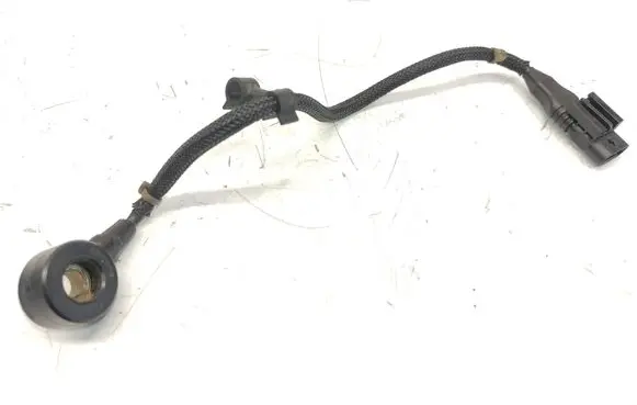 Mercedes-Benz C W204 Detonation knock sensor A0071531228 OM651