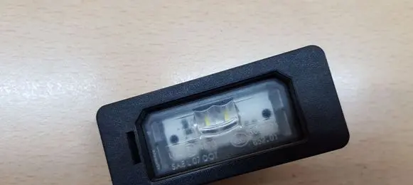 BMW 4 F32 F33 Number plate light 7410302