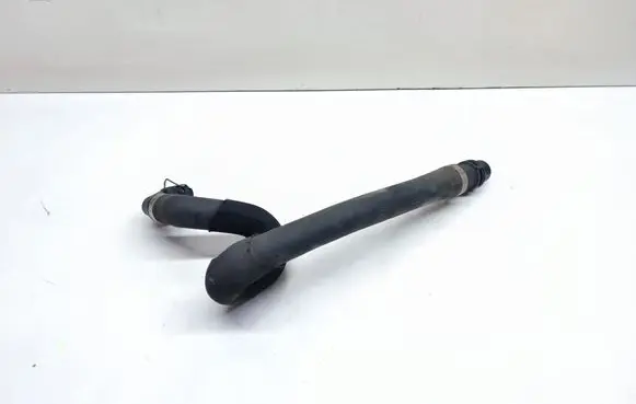 BMW X6 M Engine coolant pipe/hose 7589738