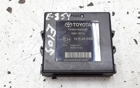 Toyota Hilux (AN10, AN20, AN30) Parking PDC control unit/module 4M017875J