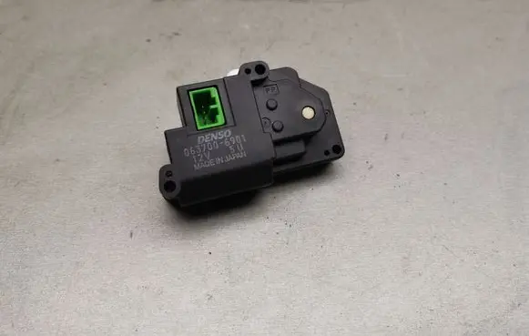 Honda Legend III KA9 Air flap motor/actuator 0637006901