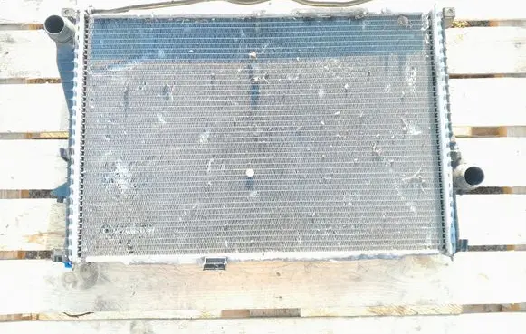 BMW 5 E39 Coolant radiator 1710944 25768