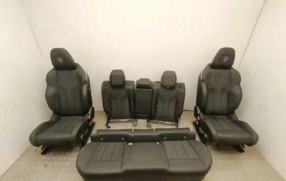 Peugeot 3008 III Seat set