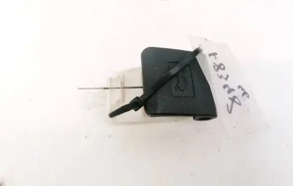 Toyota Yaris Engine bonnet (hood) release handle