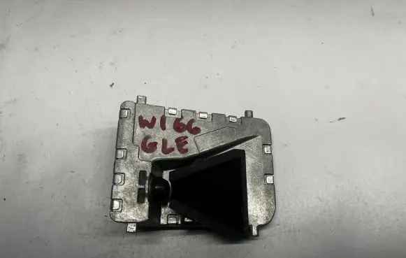 Mercedes-Benz GLE (W166 - C292) Windshield/windscreen camera A0009001810