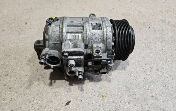 BMW M2 F87 Air conditioning (A/C) compressor (pump) 6805072