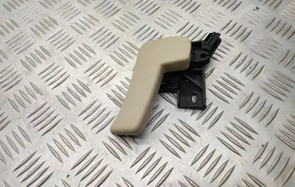Volkswagen PASSAT B7 USA Engine bonnet (hood) release handle 6R1823633 561823533