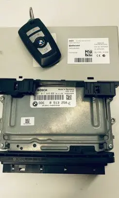 BMW 5 F10 F11 Engine control unit/module 8513250 0281017648