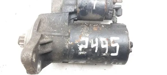 Volkswagen Golf IV Starter motor 1005821879 2495