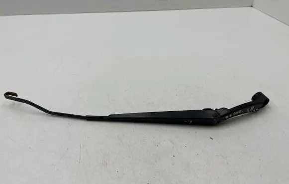 Citroen C-Crosser Front wiper blade arm