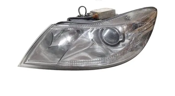 Skoda Octavia Mk2 (1Z) Headlight/headlamp 1Z1941015G