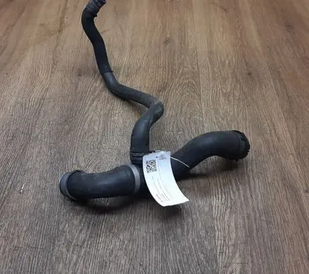 Mercedes-Benz GLC X253 C253 Engine coolant pipe/hose A2135014082