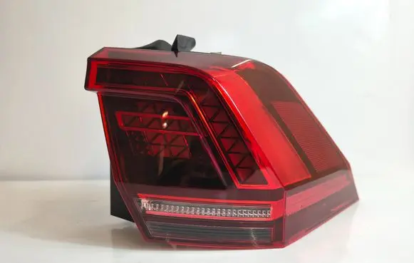 Volkswagen Tiguan Rear/tail lights 5na945208cautoas5 5na945208c
