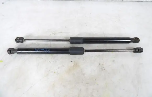 Opel Crossland X Shock absorber/damper mounting bracket 39117353