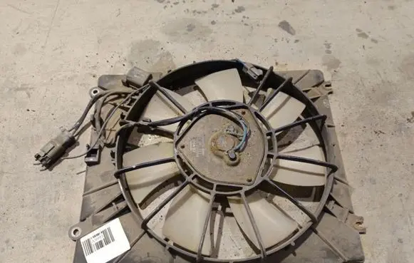 Honda Jazz Radiator cooling fan shroud 