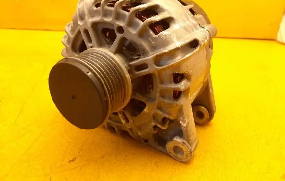 Peugeot 3008 III Generator/alternator 9827171980