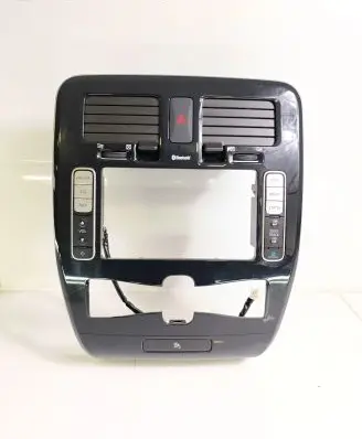 Nissan Leaf I (ZE0) Radio/GPS head unit trim 682603NA0A 682U13NA0A