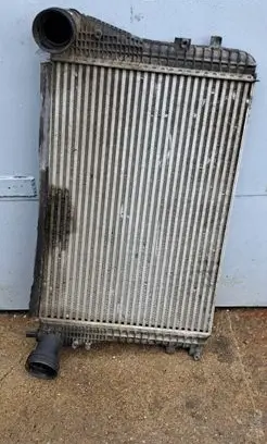Volkswagen PASSAT B6 Intercooler radiator L3398000 3C0145805G