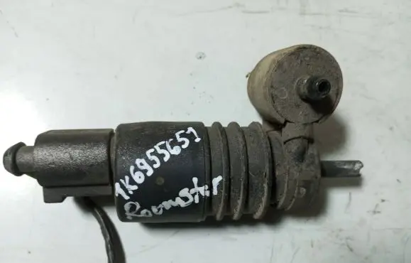 Skoda Roomster (5J) Windscreen/windshield washer pump 1K6955651