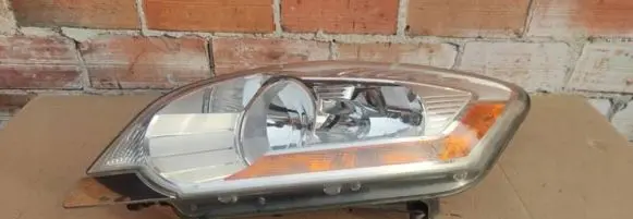Ford Kuga I Headlight/headlamp 8V4113W030BG