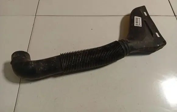 Mercedes-Benz B W245 Air intake hose/pipe A2660940287