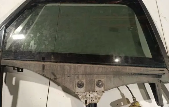 Audi A6 S6 C6 4F Rear door window glass AS3