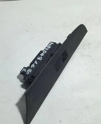 Mazda 3 I Front door window switch trim BP4K5281J BP4K
