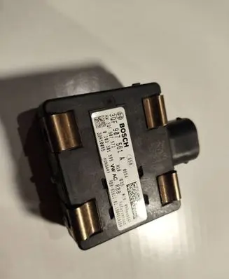 Skoda Octavia Mk3 (5E) Distronic sensor radar 3QF907561A 0203301599 907561A