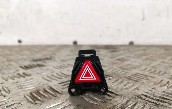 Hyundai Santa Fe Hazard light switch 93790S1000