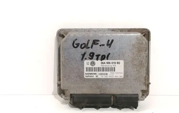 Volkswagen Golf IV Engine control unit/module 06A906019BQ 5WP444102