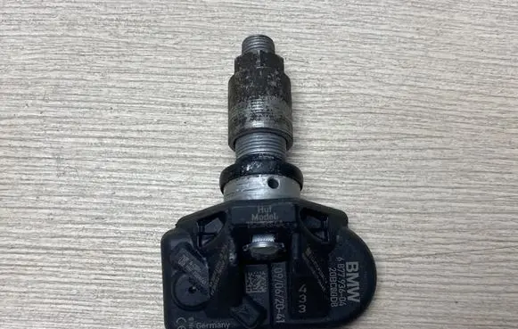 BMW 3 G20 G21 Tire pressure sensor 6877936
