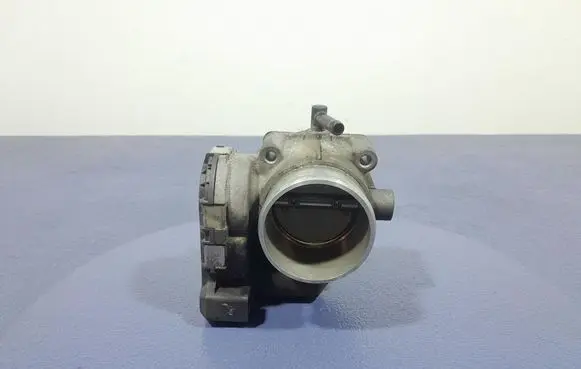 Seat Leon (1M) Throttle body valve 06A133062C