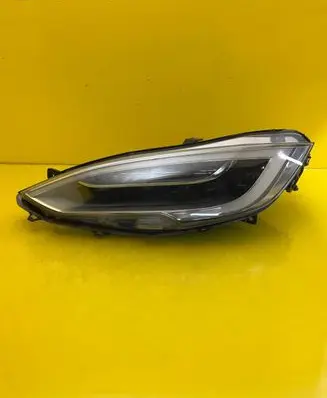 Tesla Model S Headlight/headlamp 105357400C