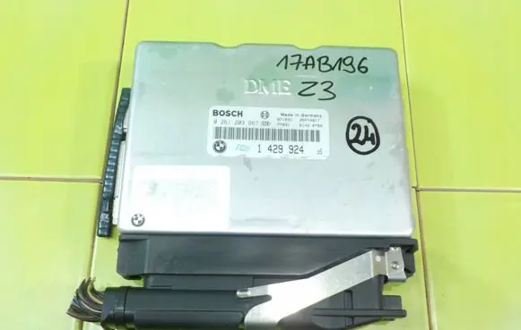 BMW Z3 E36 Engine control unit/module 1429924